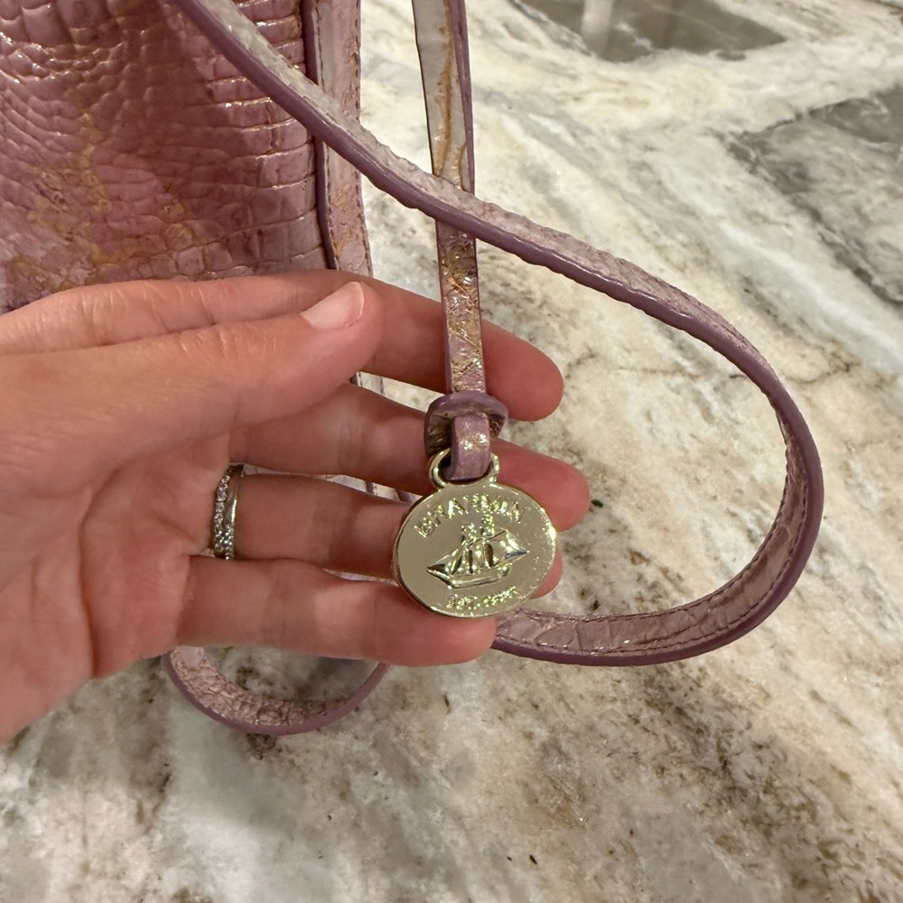 Gorgeous EUC Brahmin Pink, lavender and cream/gold Crossbody classic - Picture 6 of 8